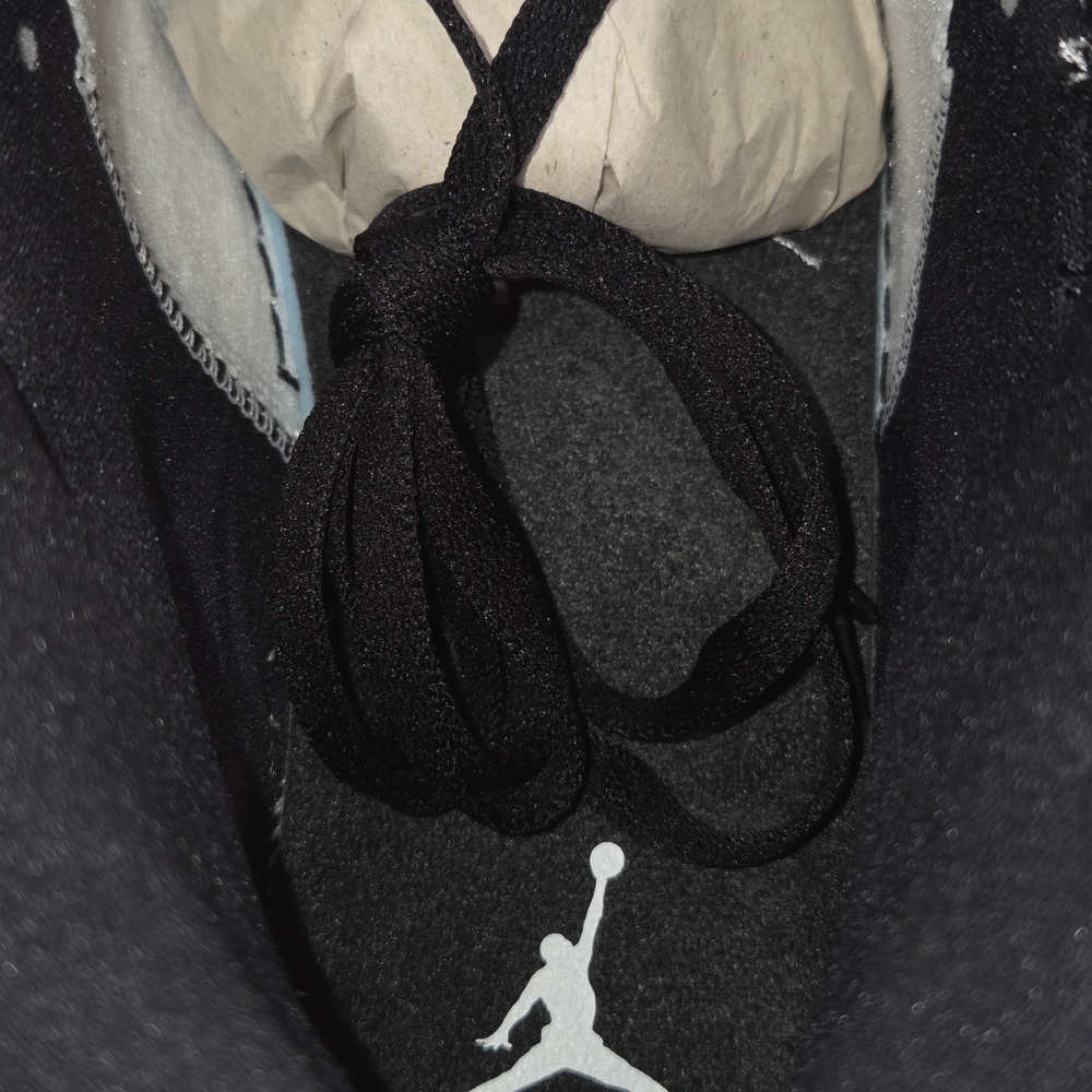 Nike Air Jordan 1 Mid SE Black Patent, Silver, White Men's Size 12 HV0789-010 - Picture 4 of 8